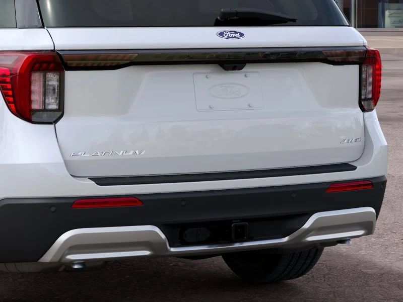 New 2027 Star White Metallic Tri-Coat Ford Platinum™ image 24
