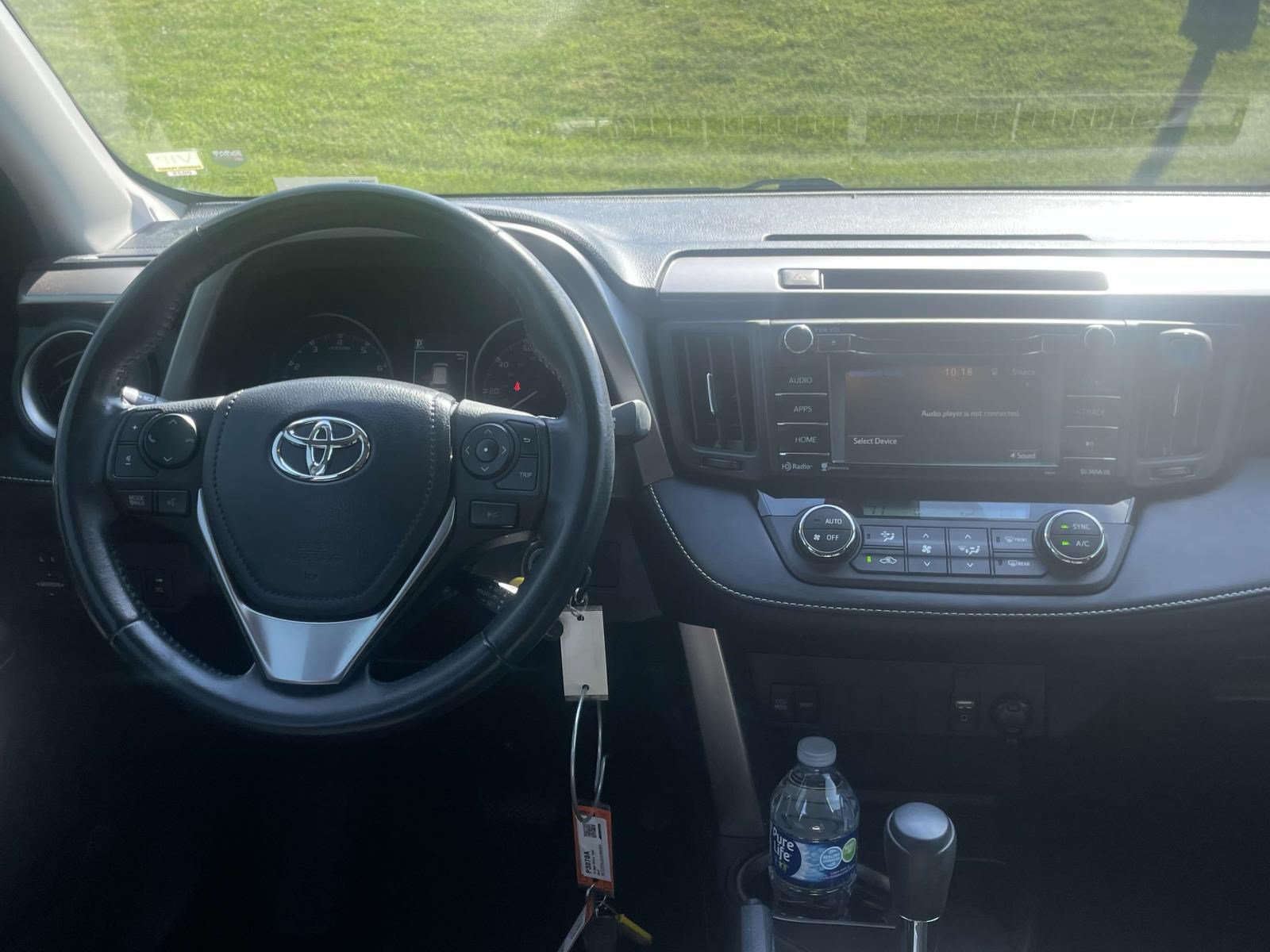 Used 2017 Gray Toyota XLE image 13