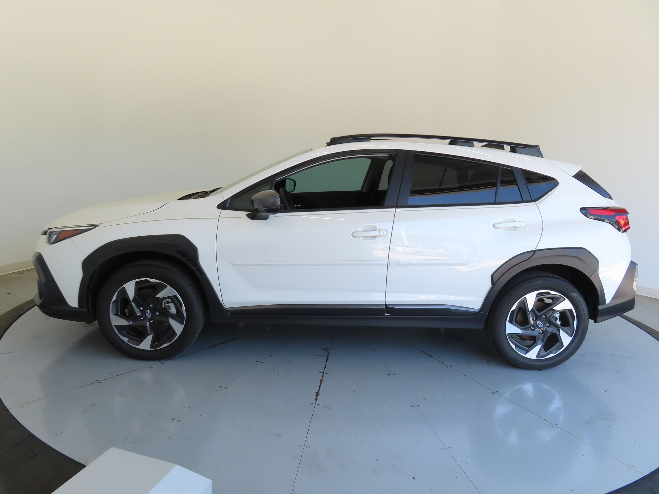 2025 Subaru Crosstrek Limited - Photo 7