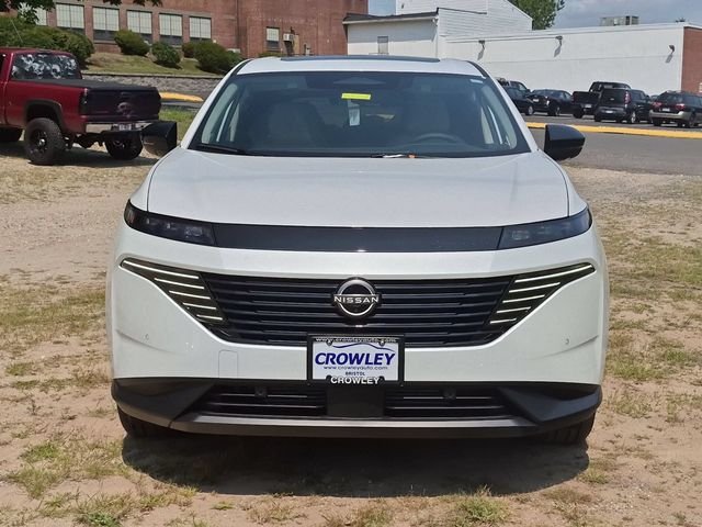 New 2026 White Nissan SL image 8