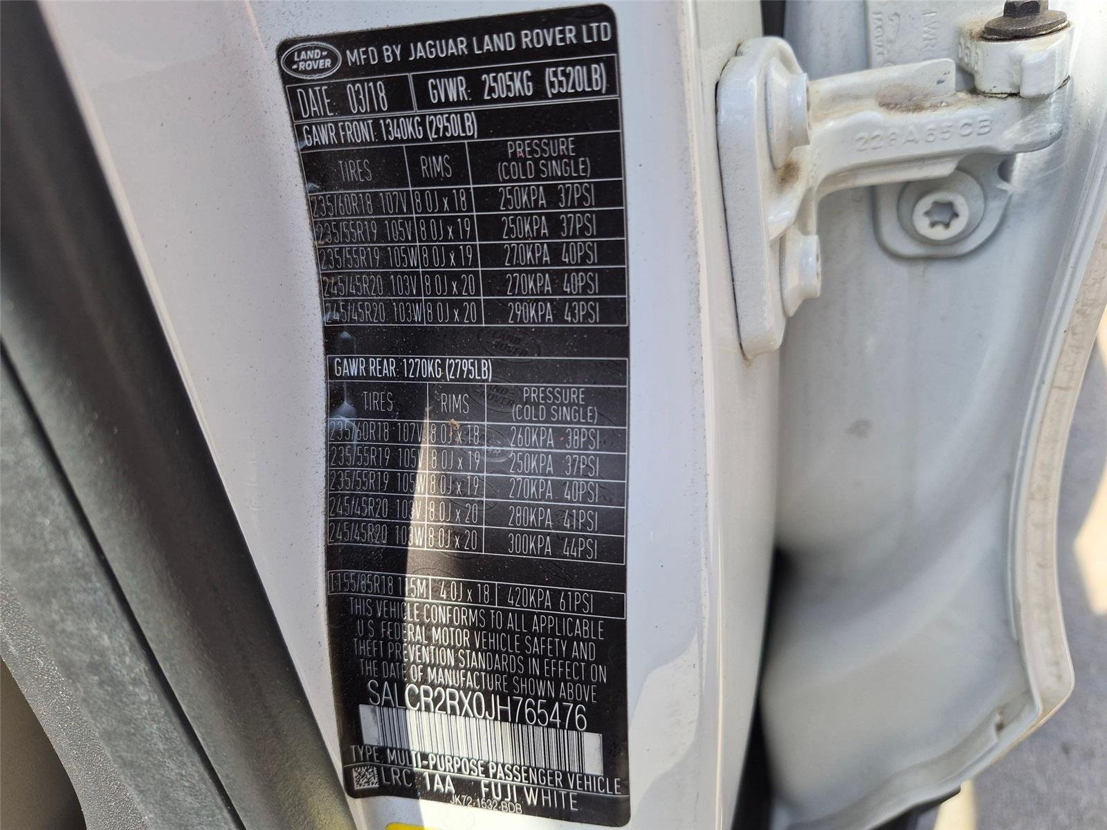 Used 2018 WHITE LAND ROVER HSE image 15