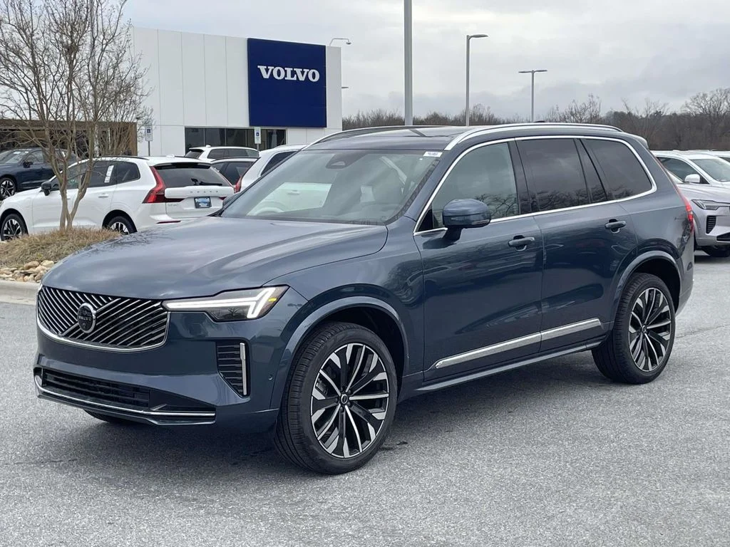2026 Volvo XC90 Plus - Photo 25