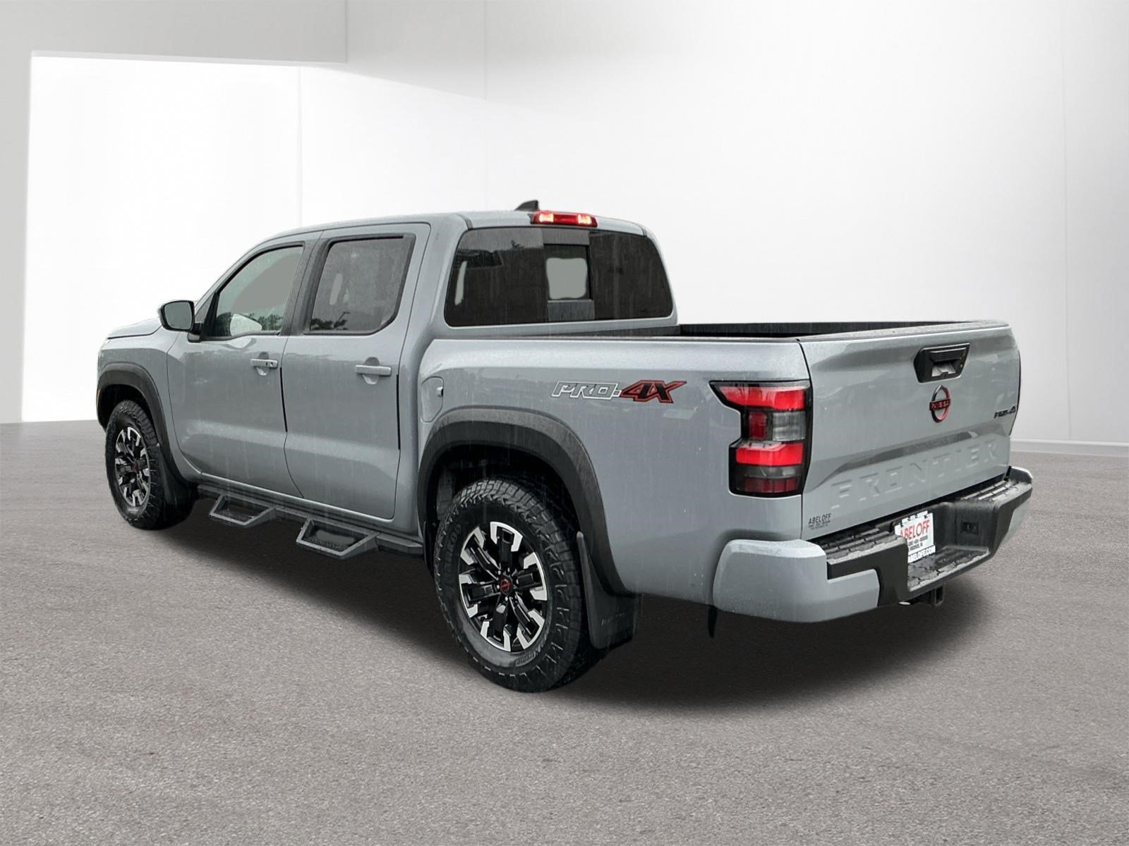 Used 2023 Boulder Gray Pearl Nissan PRO-4X image 11