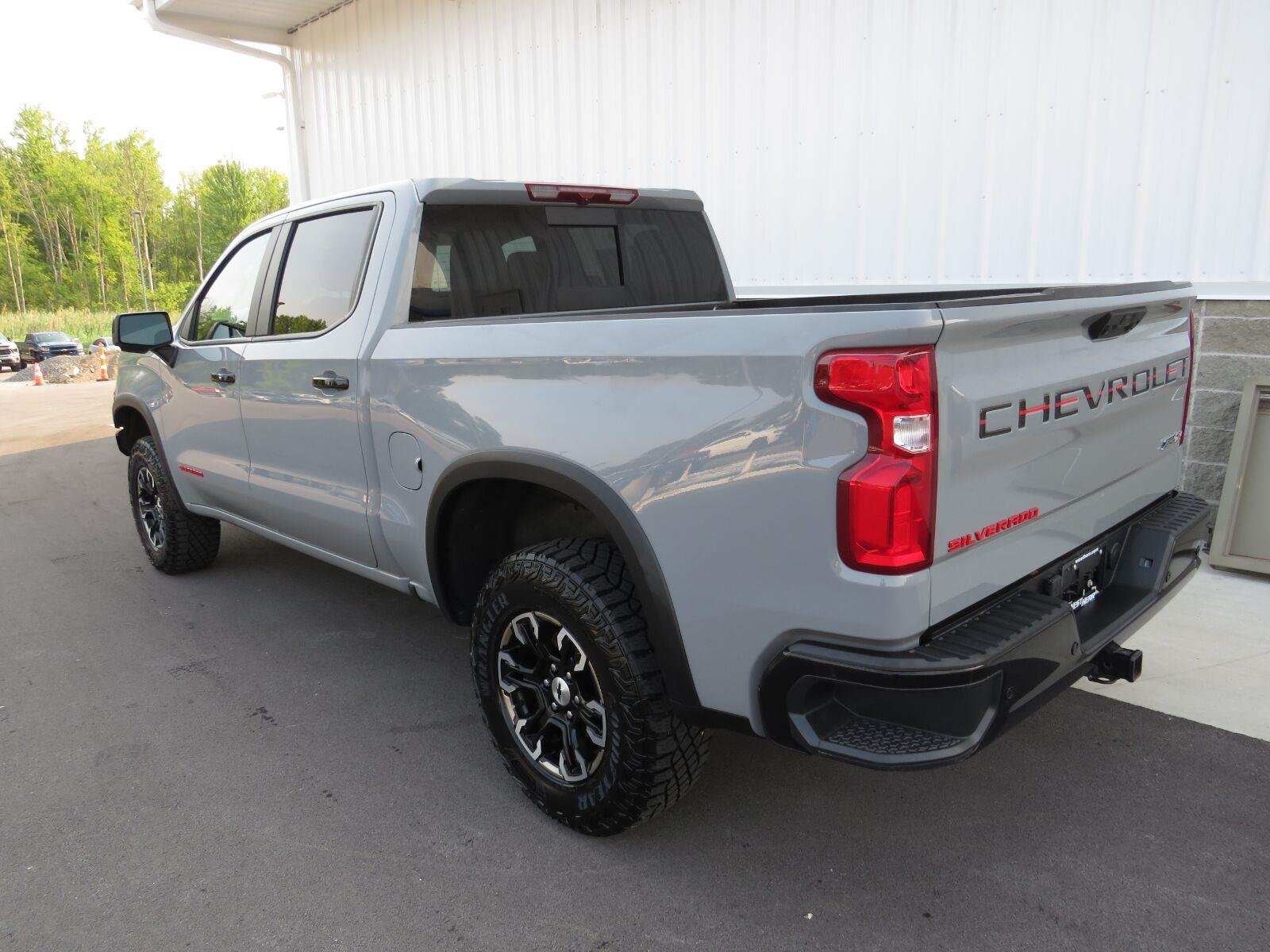 Used 2024 Slate Gray Metallic Chevrolet ZR2 image 16