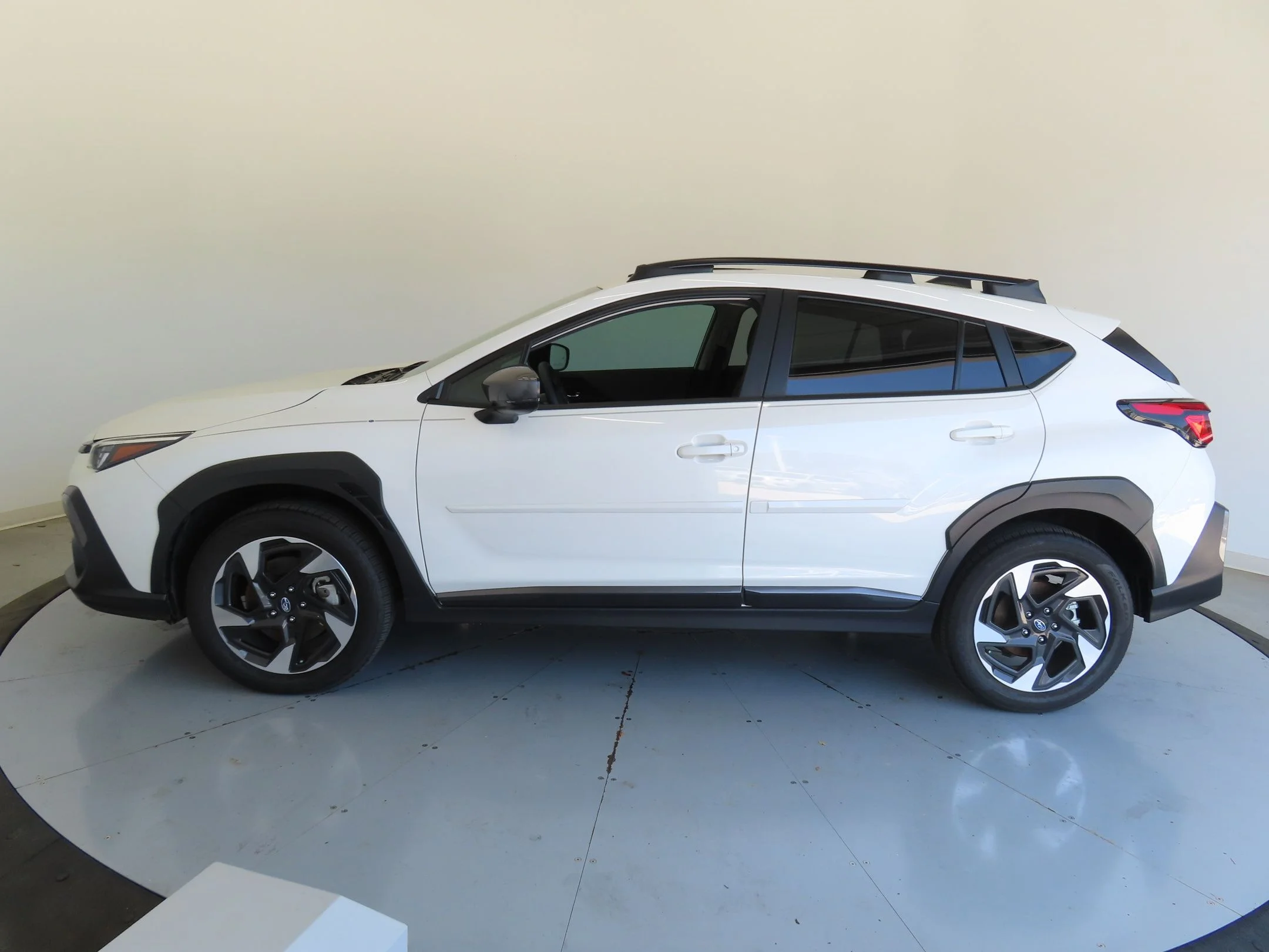 2025 Subaru Crosstrek Limited - Photo 7