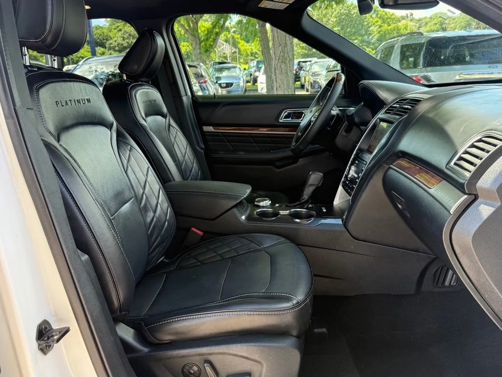 Used 2019 White Ford Platinum image 35