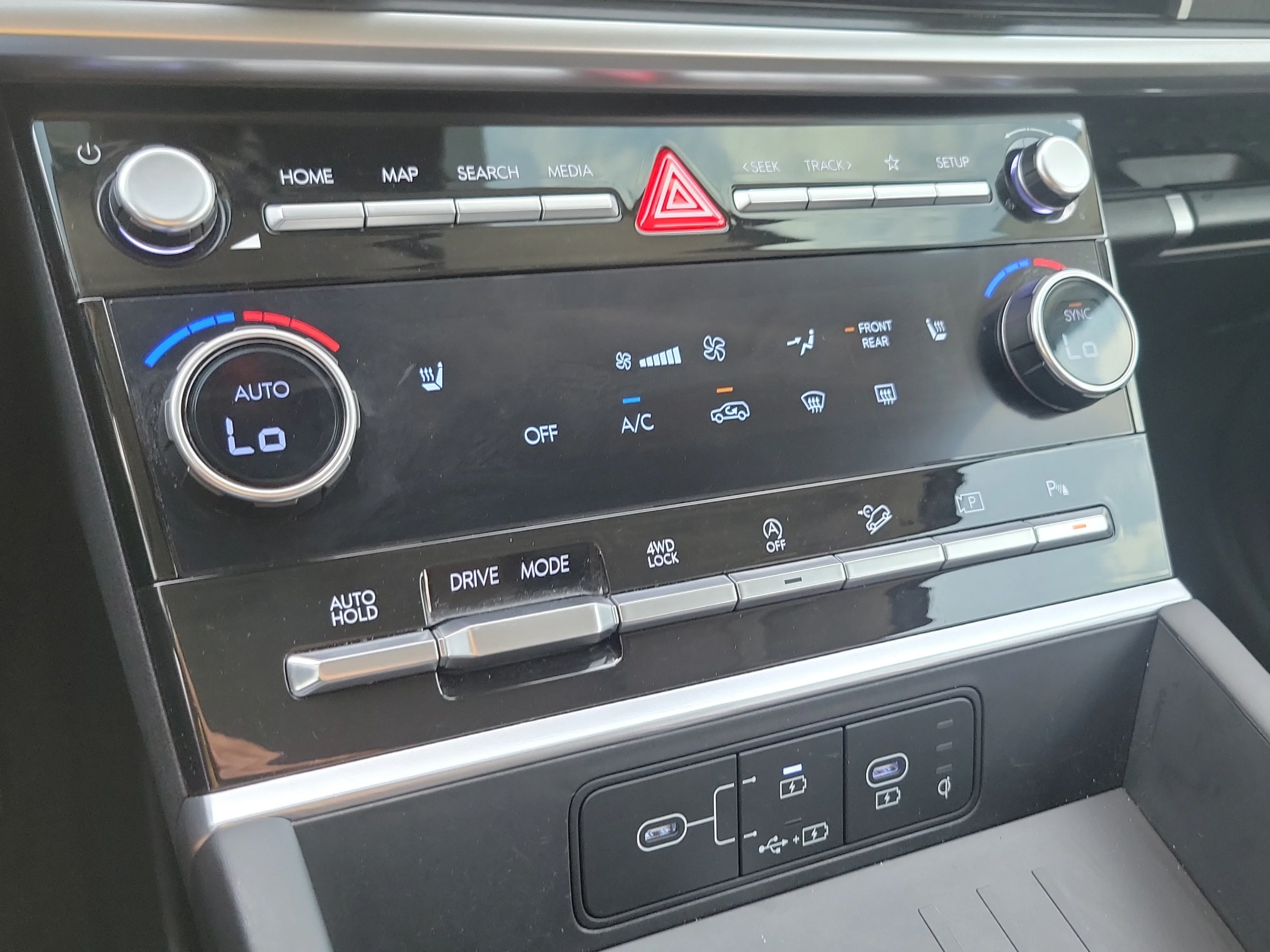Used 2024 Serenity White Hyundai XRT image 30