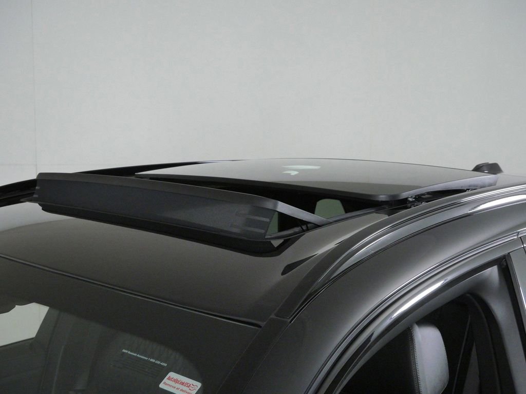New 2026 Black Sapphire Metallic BMW xDrive40i image 17