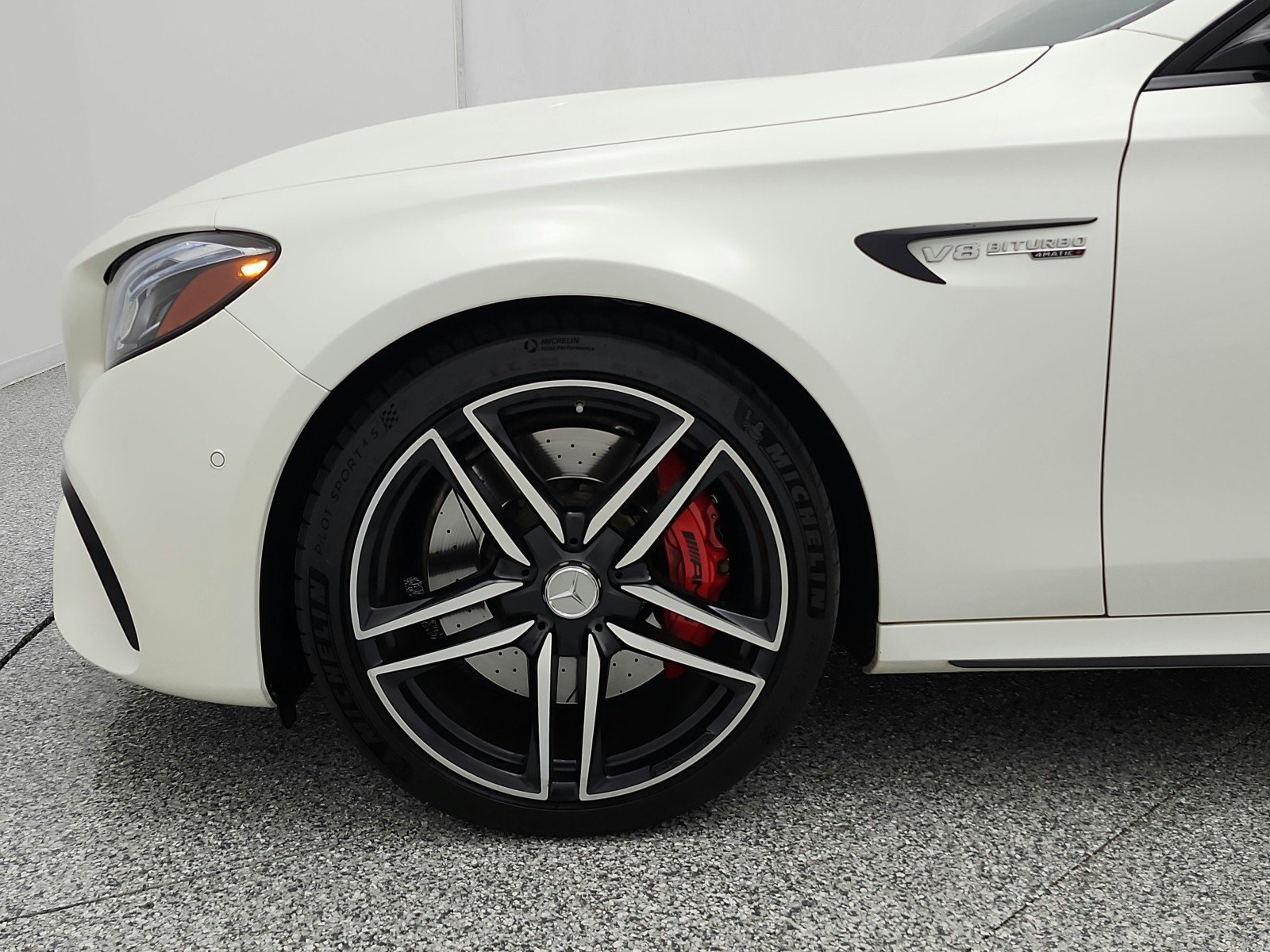 Used 2019 designo Diamond White Metallic Mercedes-Benz AMG® E 63 S 4MATIC+ Sedan image 17