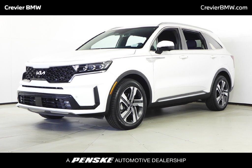 Used 2023 Snow White Pearl Kia SX Prestige image 1