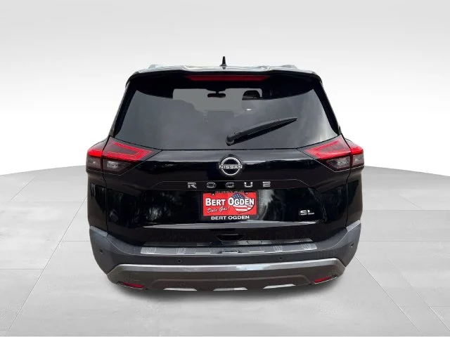Used 2023 Black Nissan SL image 7