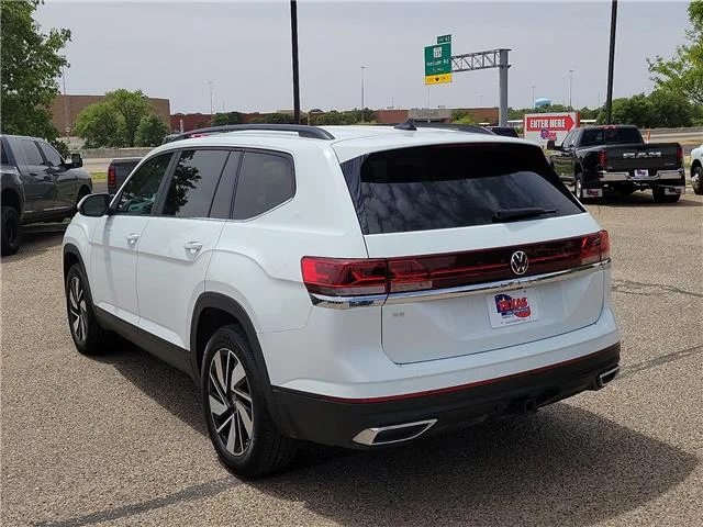 Used 2023 White Volkswagen 2.0T SE w/Technology Front-Wheel Drive image 3
