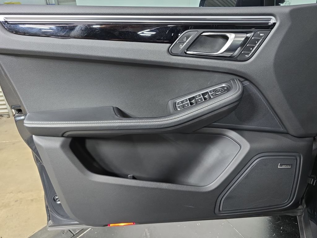 Certified Used 2023  Porsche S image 22