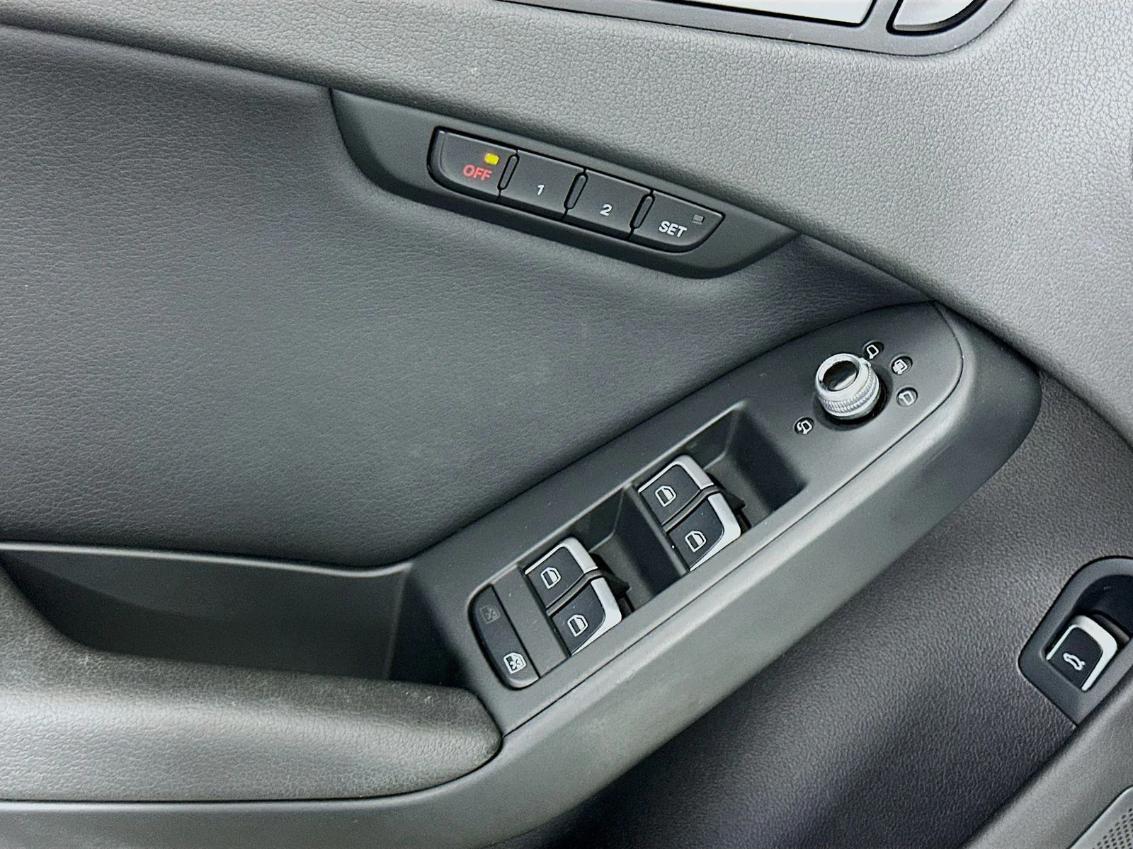 Used 2013  Audi 2.0T Premium Plus image 16