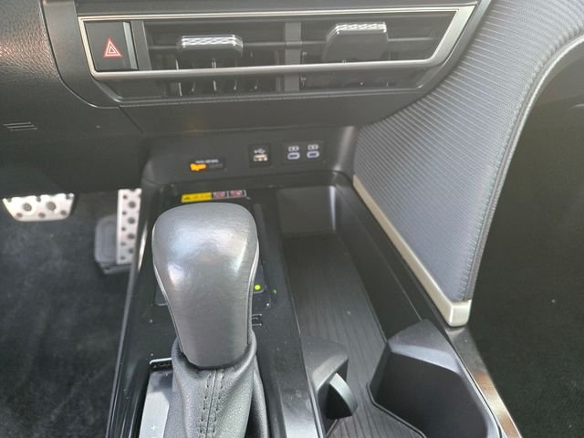 Used 2025 White Toyota SE image 11