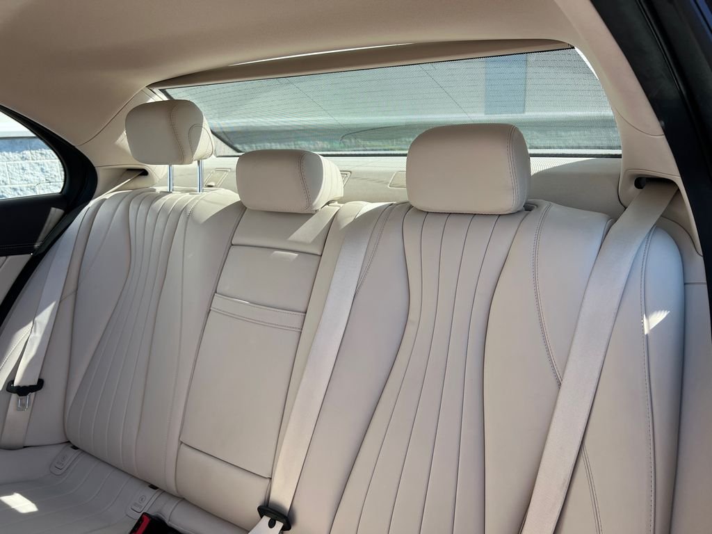 Used 2019  Mercedes-Benz E 300 image 26