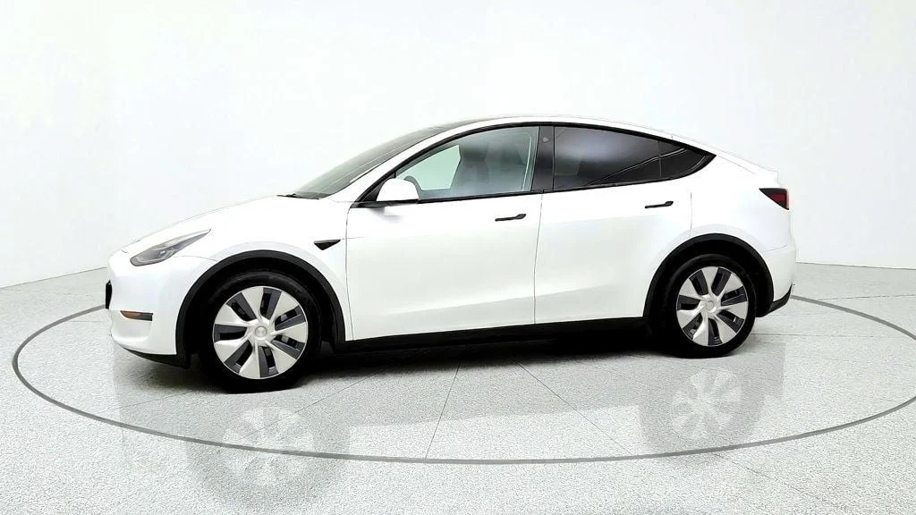 Used 2023 Pearl White Multi-Coat Tesla Long Range AWD image 8
