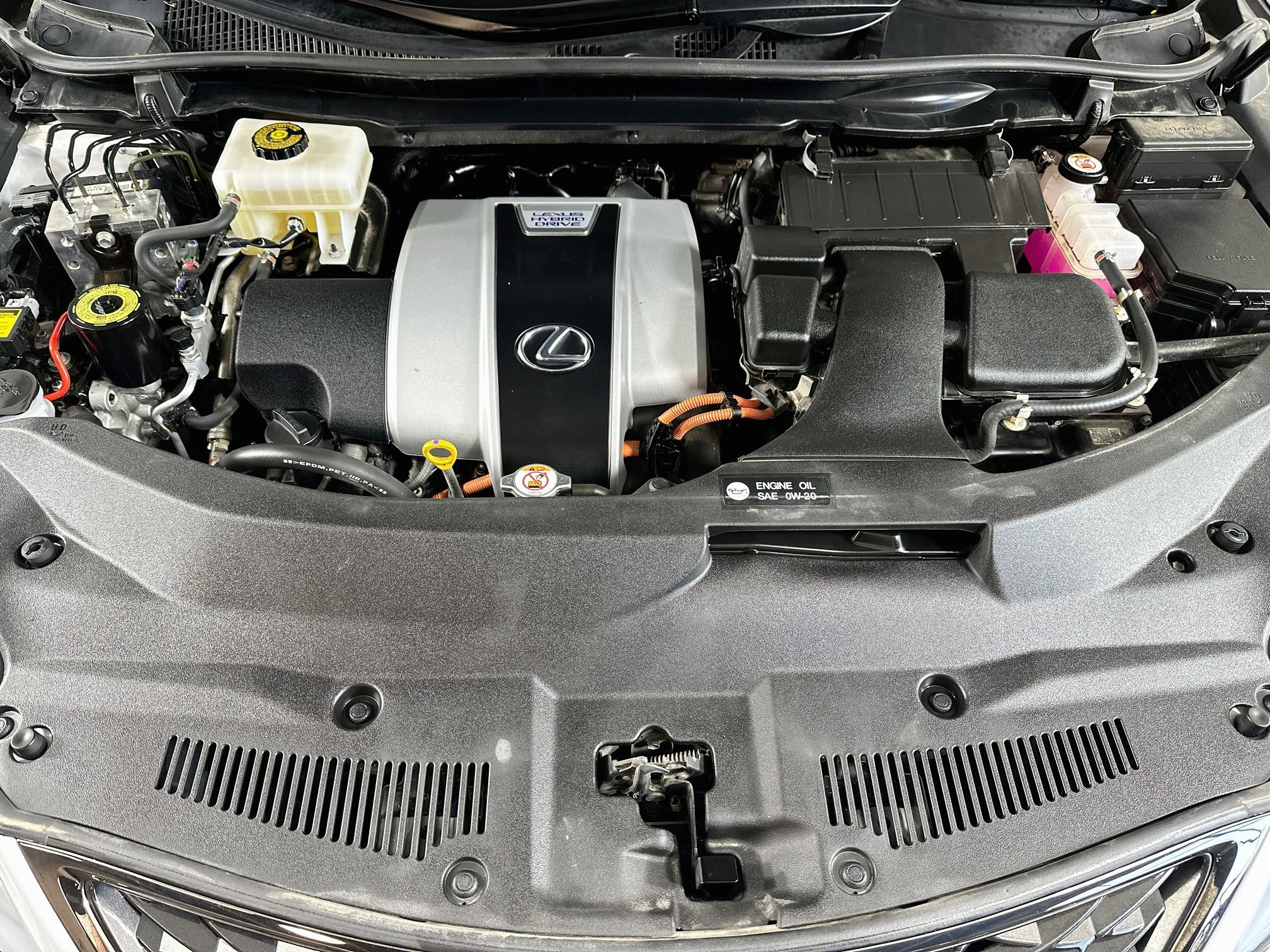 Certified Used 2021 ULTRA WHITE Lexus 450h F SPORT Handling image 30