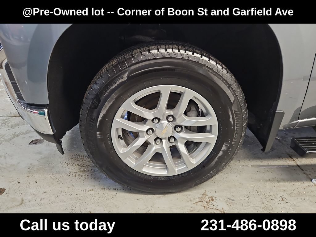 Used 2021 SATIN STEEL METALLIC Chevrolet LT image 11