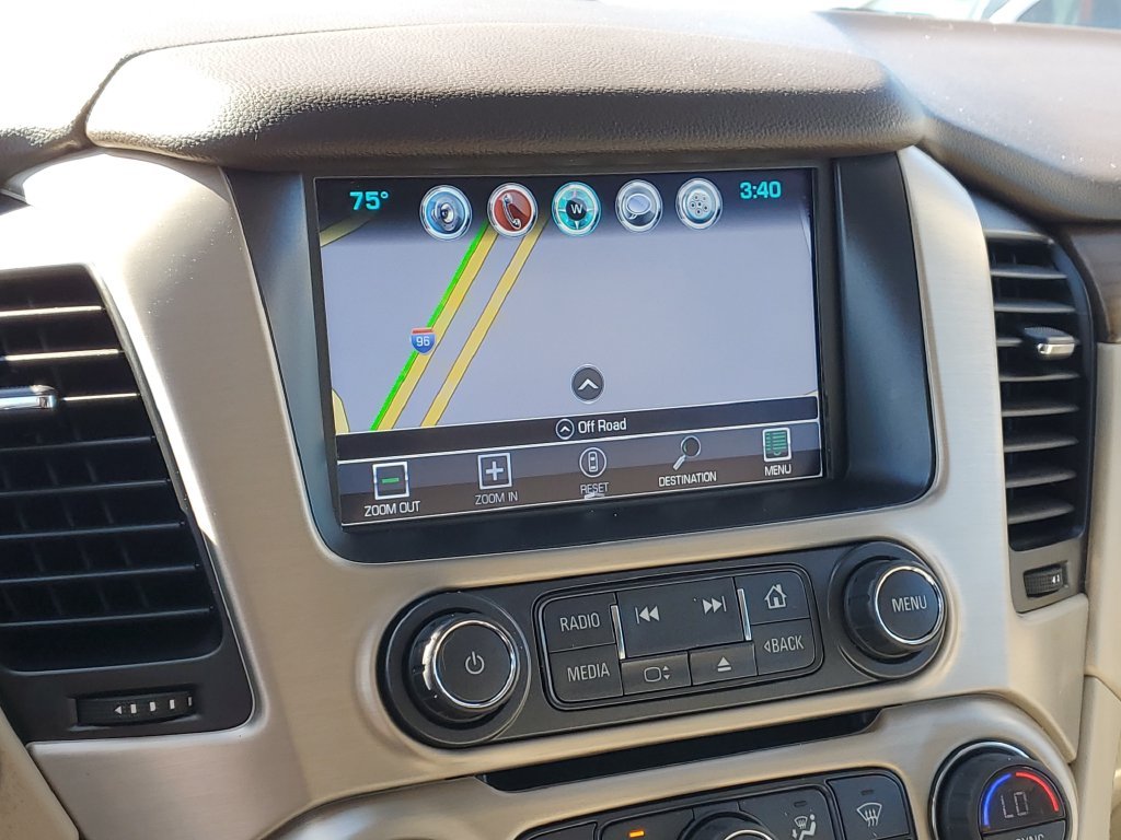 Used 2020 White GMC Denali image 29