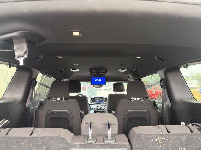 Used 2021 Gray Chrysler Touring image 9