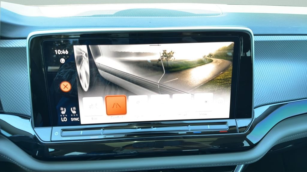 New 2026 Pure Gray Volkswagen Peak Edition image 13