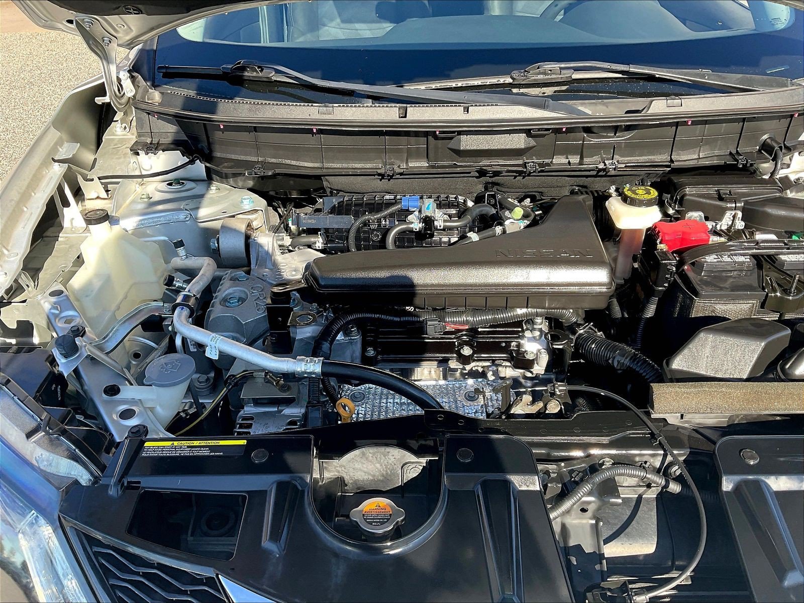 Used 2015 Silver Nissan S image 31