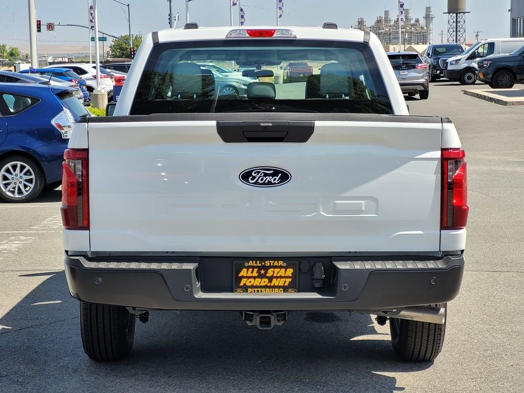 New 2026 Oxford White Ford XL image 4