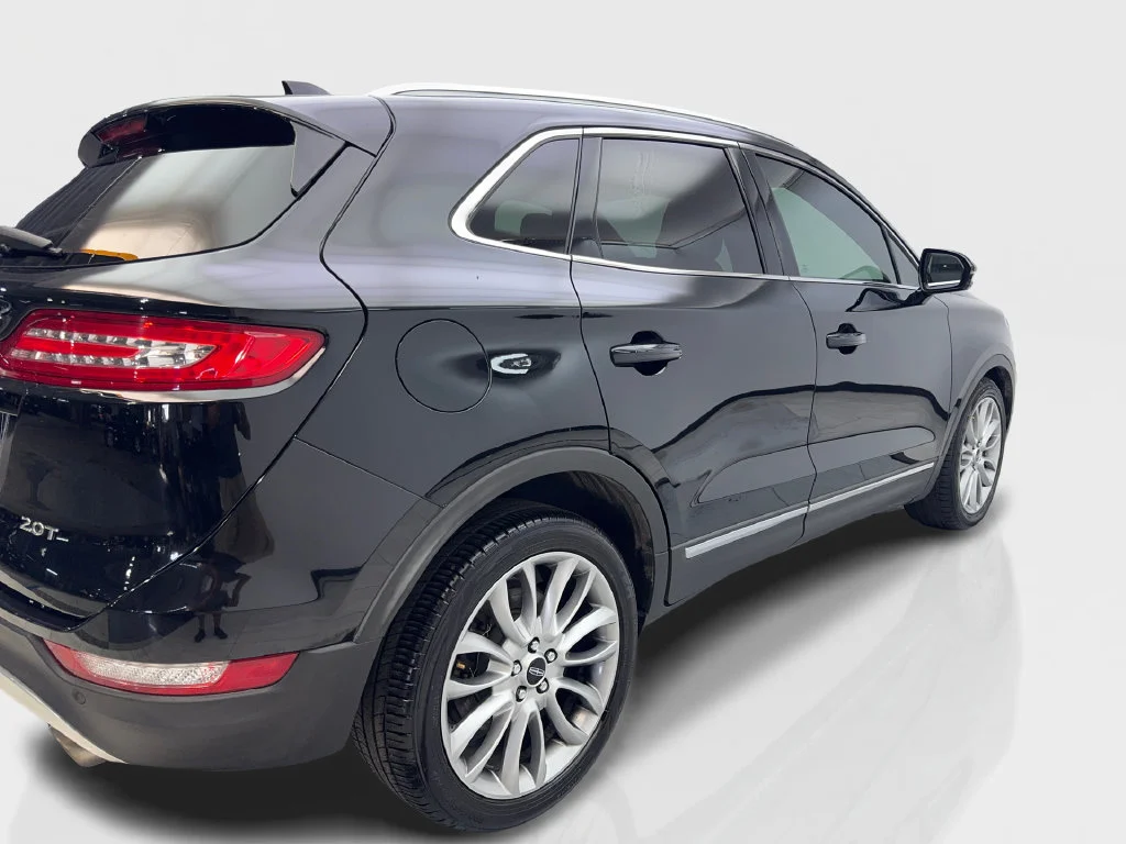 Used 2017 Black Lincoln Reserve image 15