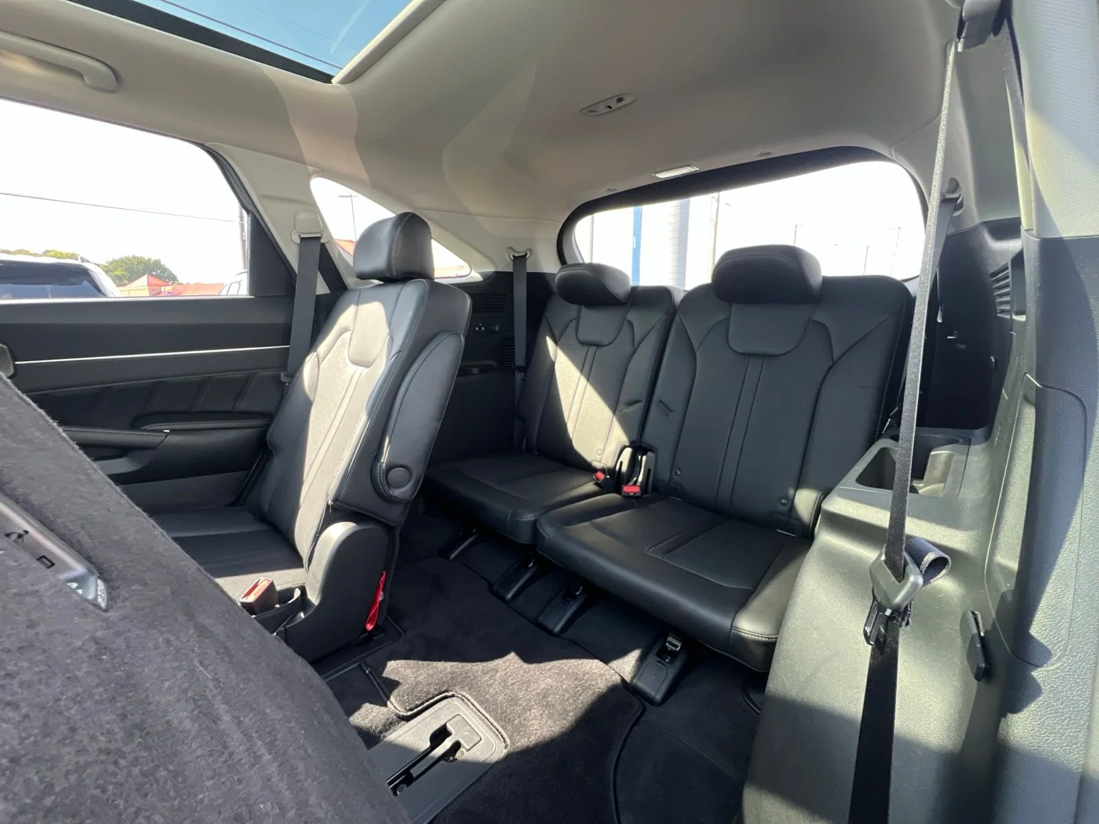 Used 2023 Wolf Gray Kia SX image 44