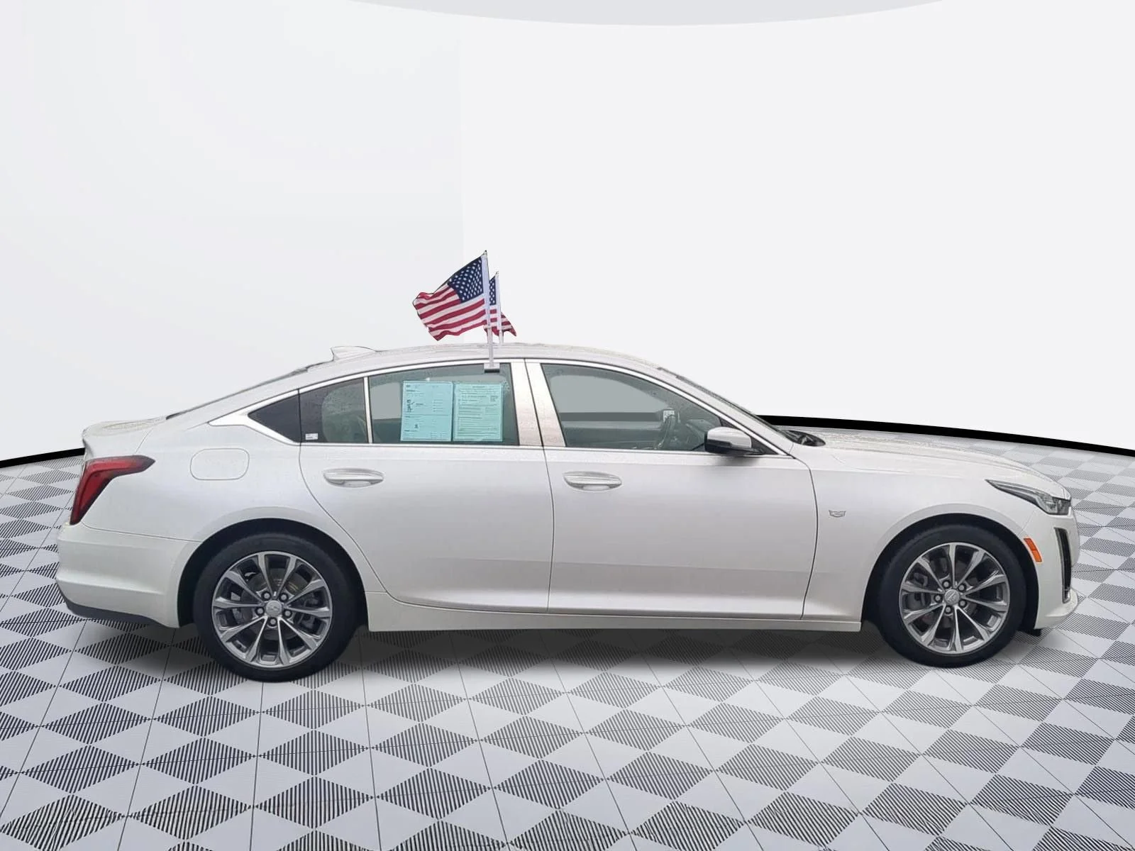 Used 2022 Crystal White Tricoat Cadillac Premium Luxury image 8