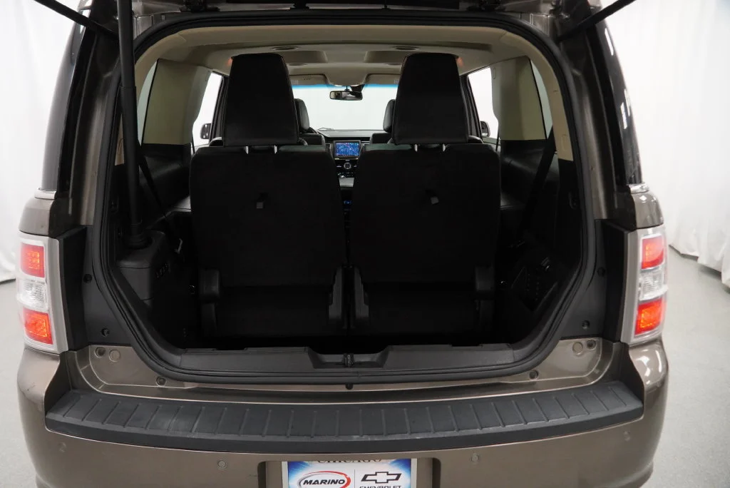 Used 2013 Gray Ford Limited image 38