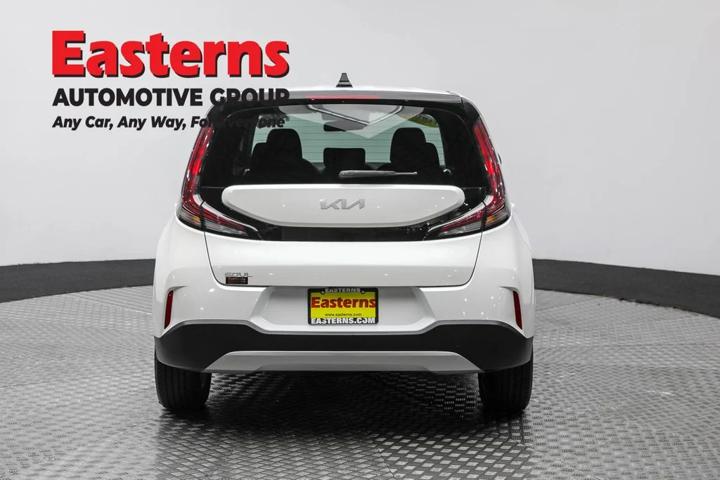 Used 2023 White Kia LX image 6