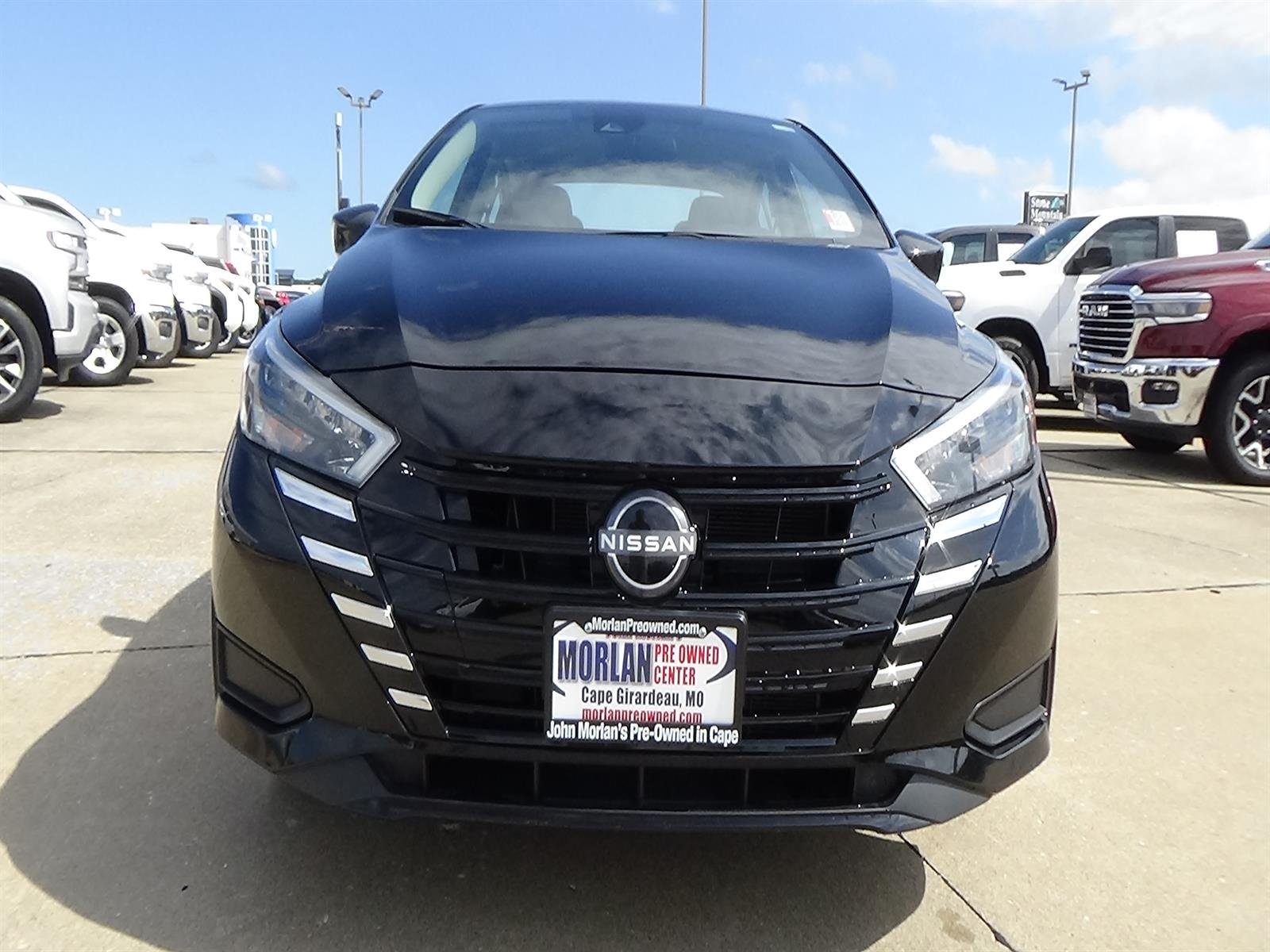 Certified Used 2025 Super Black (kh3) Nissan SV image 3