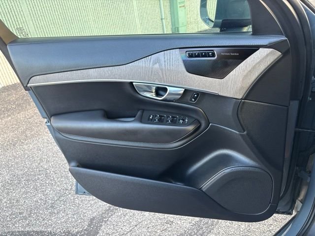 Used 2021 Gray Metallic Volvo T6 Inscription image 25