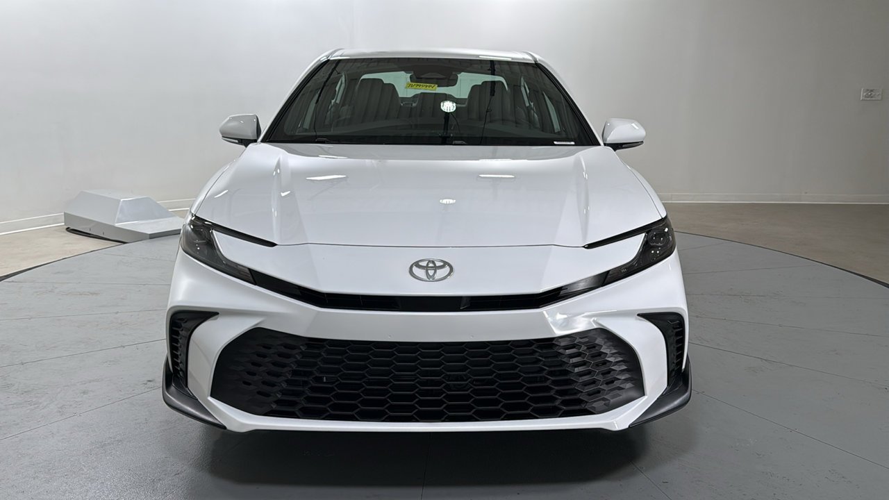 New 2026 Ice Cap Toyota  SE image 2