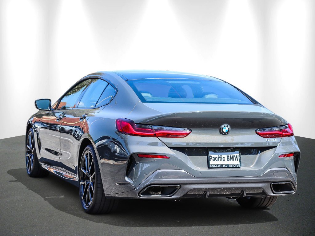 2026 BMW 8 Series photo 4