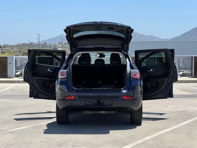 Used 2019 Blue Jeep Limited image 29