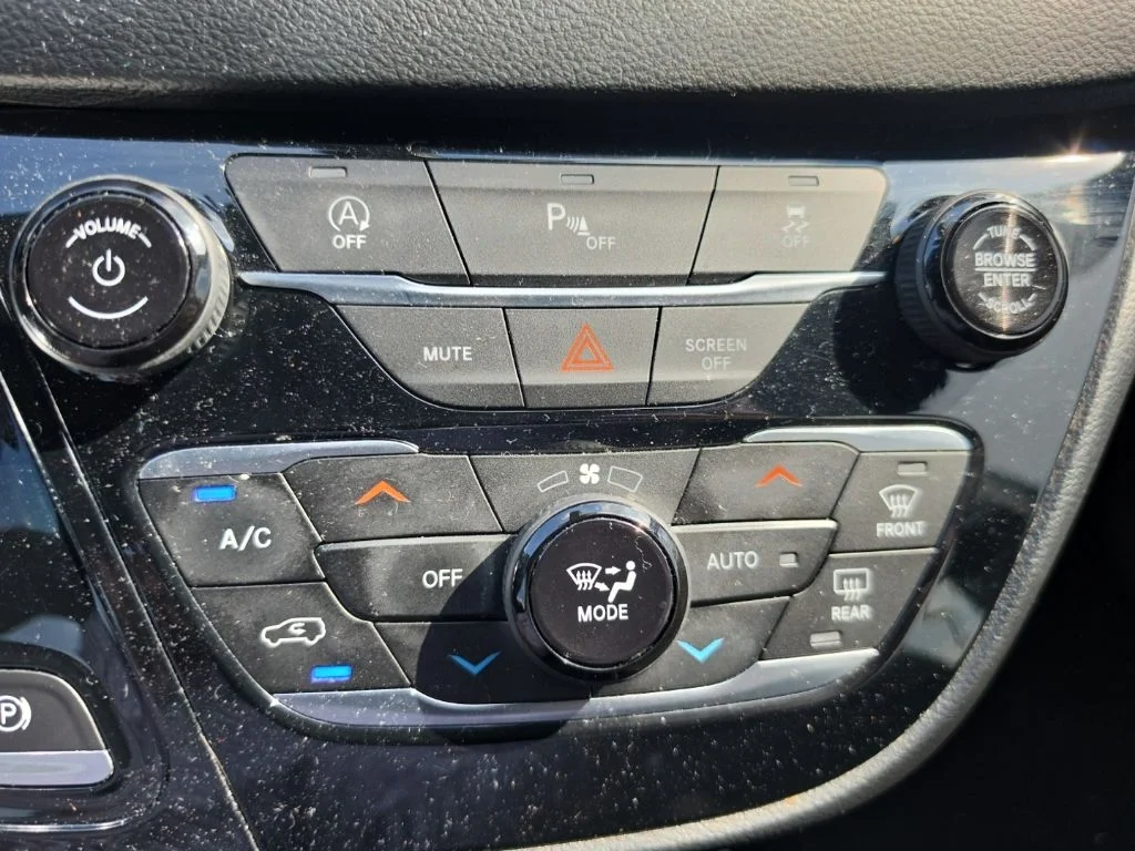 Used 2020 White Chrysler Touring image 26