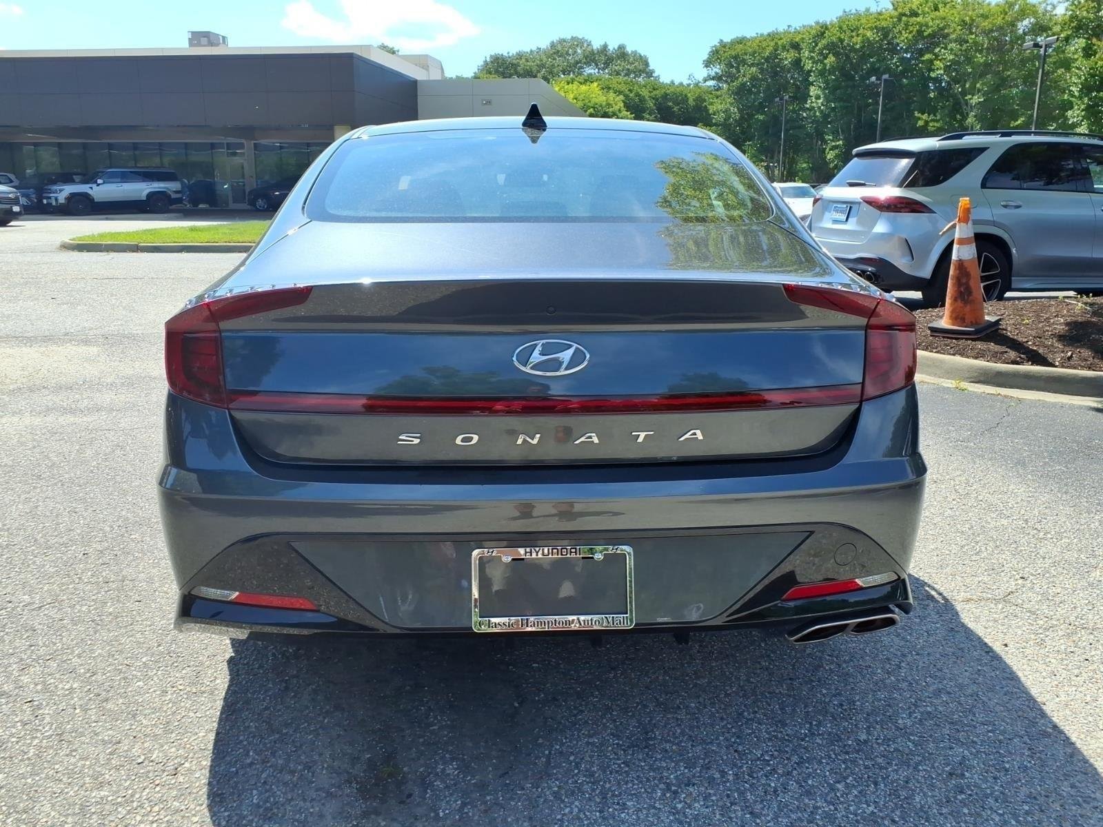 Used 2023 Portofino Gray Hyundai SEL image 8
