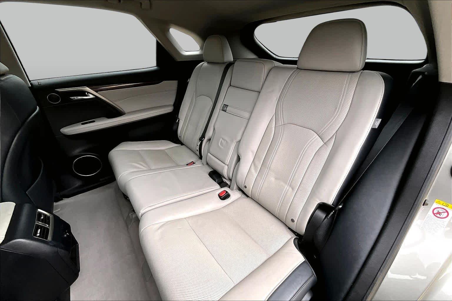 Used 2019 Atomic Silver Lexus  image 20