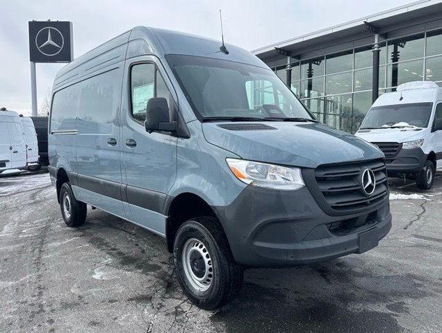 2026 Mercedes-Benz Sprinter 2500 Cargo 144 WB