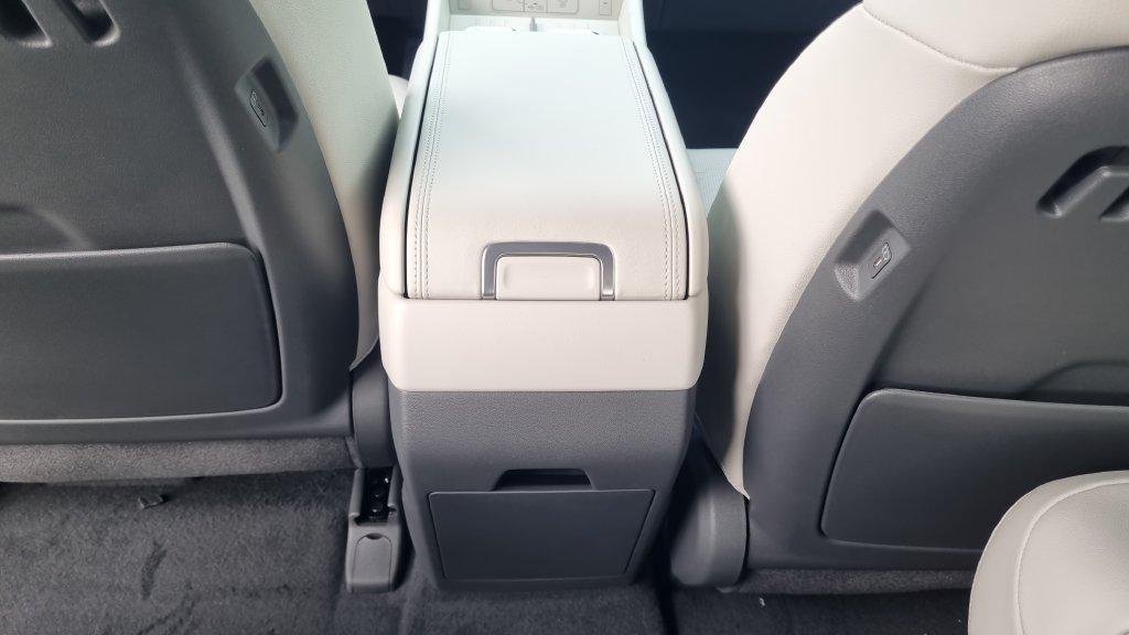 New 2027 Gray Hyundai Limited image 15