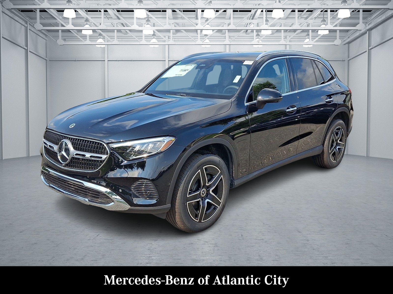 New 2026 Black Mercedes-Benz GLC 300 image 2