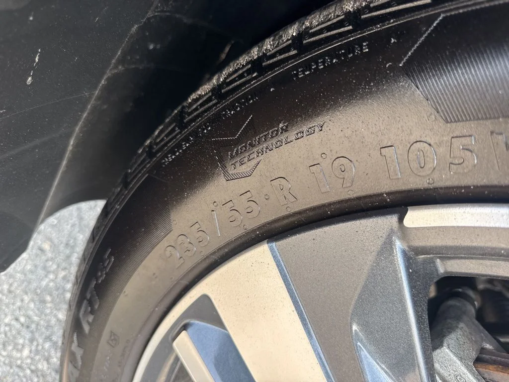 Used 2023 Gray Nissan SL image 36