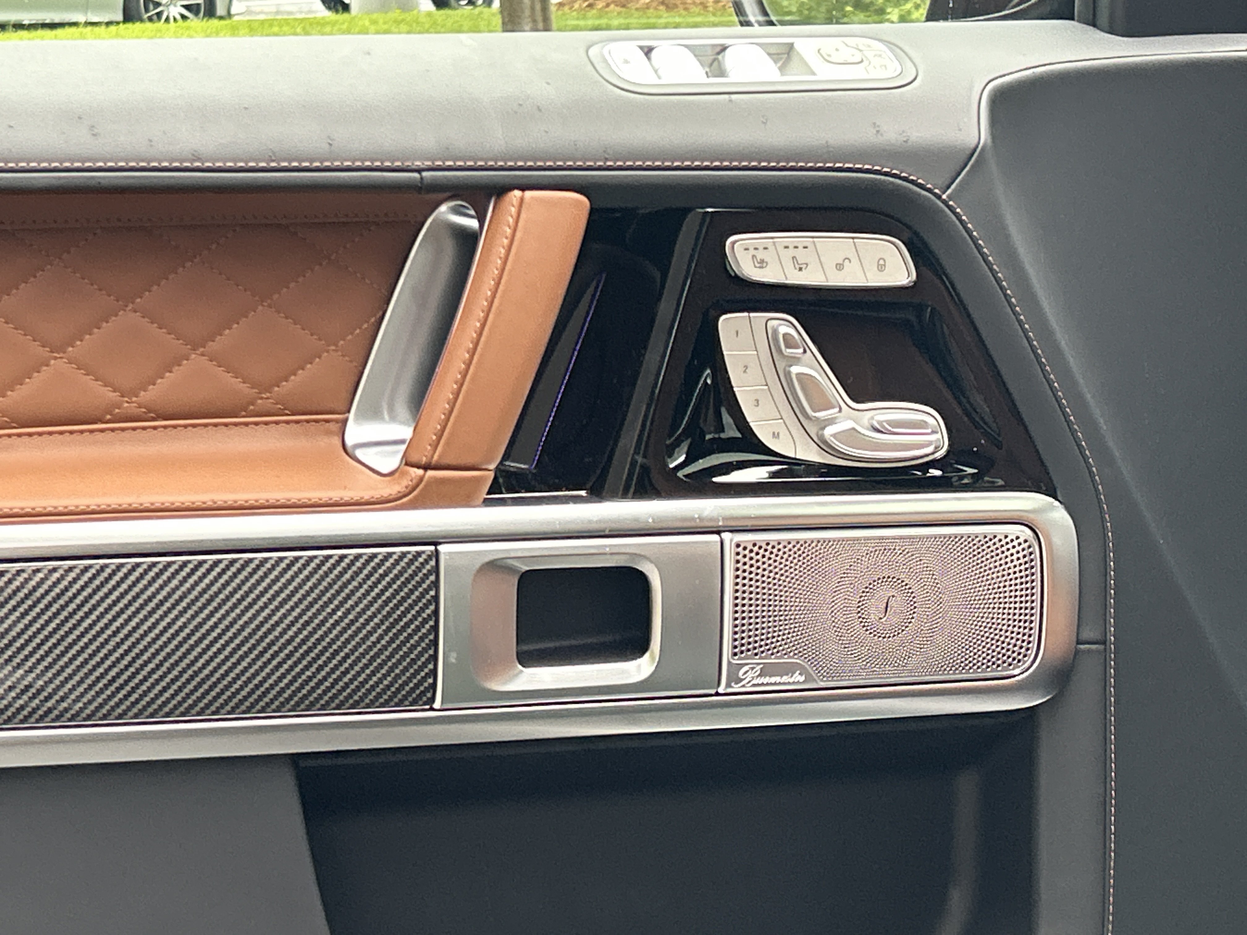 New 2026 MANUFAKTUR Deep Green Non-Metallic Mercedes-Benz G 580e SUV image 16