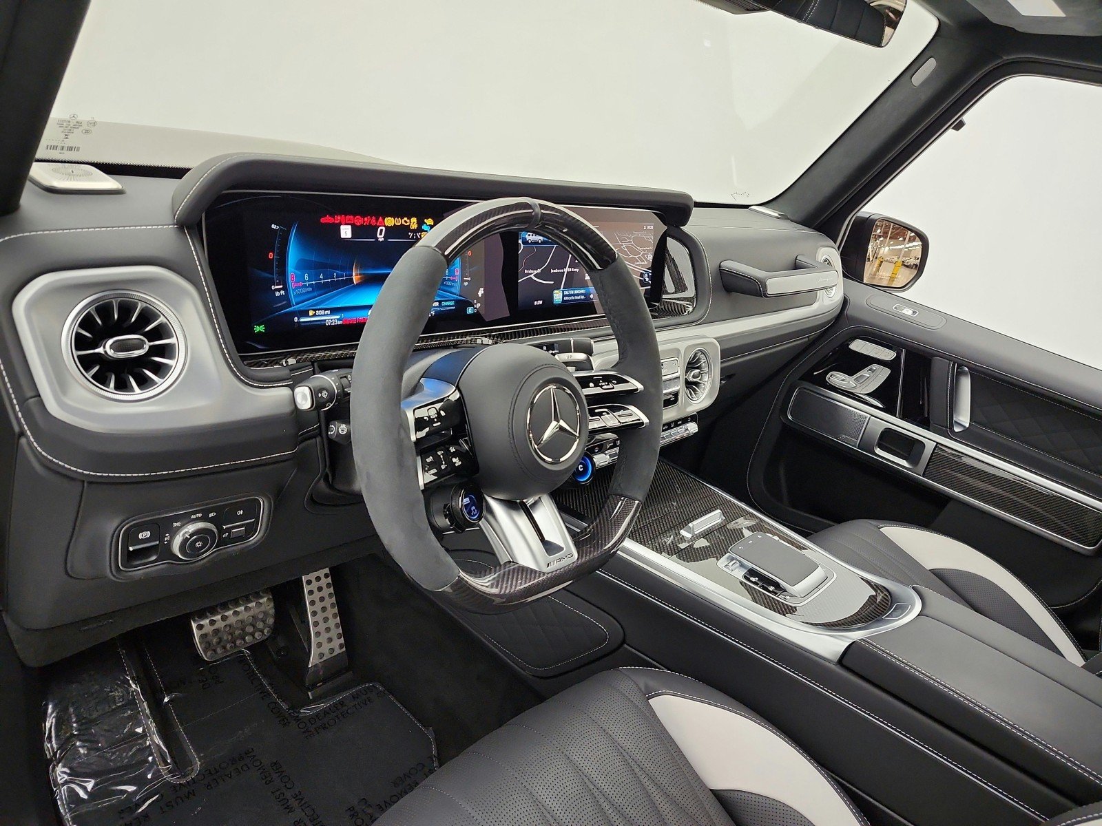 Certified Used 2026 MANUFAKTUR Monza Grey Magno Mercedes-Benz AMG® G 63 SUV image 9