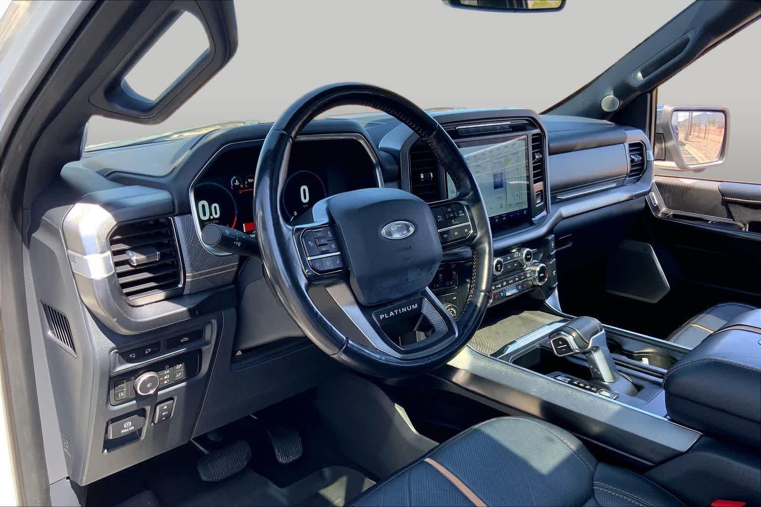 Used 2022 Star White Metallic Tri-Coat Ford Platinum image 18