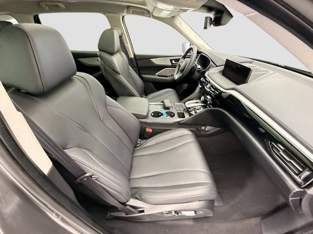 Used 2024 Majestic Black Pearl Acura 3.5L image 18