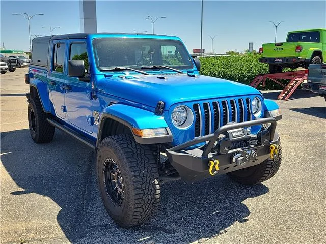 Used 2021 Blue Jeep Overland 4x4 Crew Cab 5 ft. box image 6